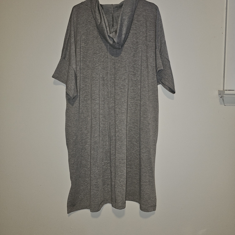 Cable & Guage gray Hooded Dress